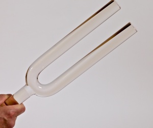 Křišťálová ladička Saturn 295,7 Hz (velká)