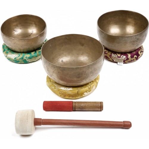 Sestava starých himalájských mís ST 2/3 "Nová cesta"