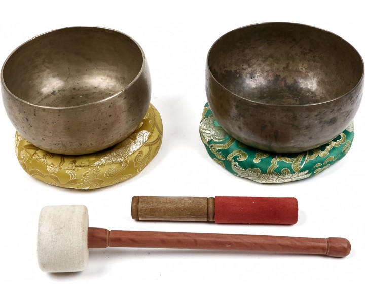 Sestava starých himalájských mís ST 5/2&nbsp;-&nbsp;"Ponoření"